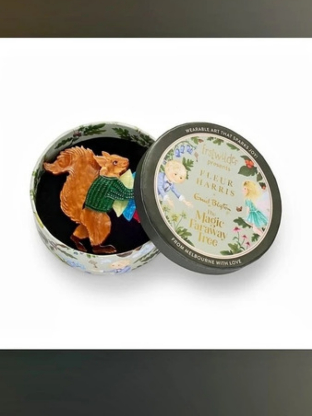 ERSTWILDER Red Squirrel Brooch